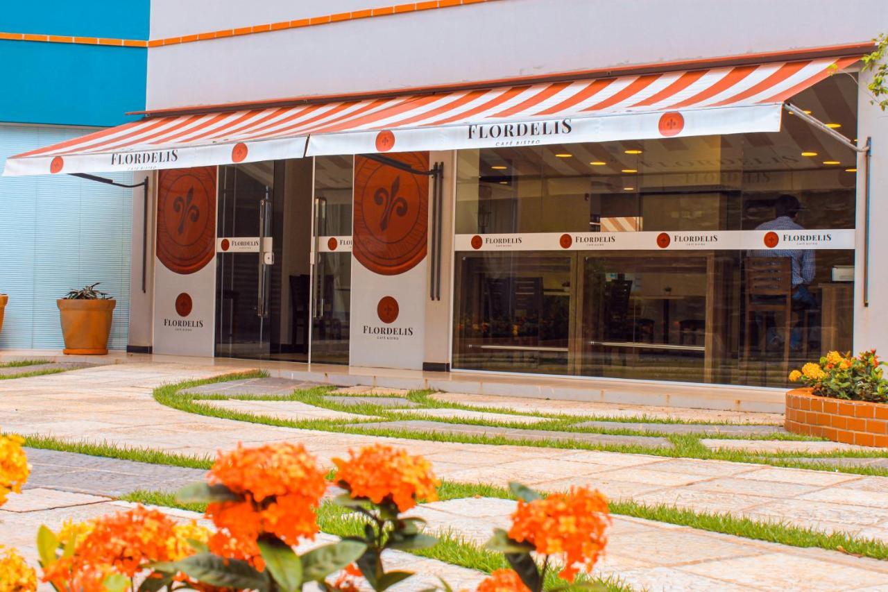 Nova Hotel Сиудад дел Есте Екстериор снимка